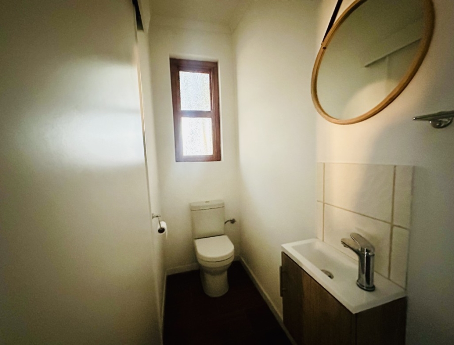 4 Bedroom Property for Sale in Stellenbosch Central Western Cape